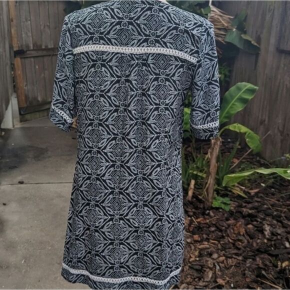 Miami women's short sleeve 100% cotton black and white lace size small top - Picture 2 of 9